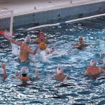 Von battuta con onore, Busto allunga la striscia positiva