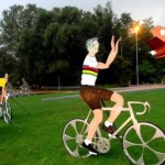I “Ciclisti Padani” non corrono più: rimosse le sagome. Oldani: “Dispiace, ma doveva succedere”