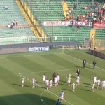 Il saluto del Varese ad Alex Randa sotto il Settore Ospiti