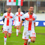 Bum bum Pavoletti, il Varese batte un buon Crotone