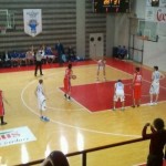 Robur, quarto periodo fatale. Decidono le triple del solito Bianchi: 54-60