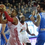 Sassari è una meraviglia, la Cimberio affonda. 112-91 il finale