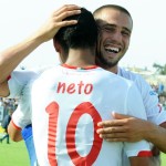 Neto – Pavoletti abbraccio
