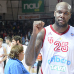 La Cimberio è viva (e salva) e vede i playoff. Caserta sconfitta 72-67