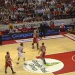 Basket, playoff Serie A – Sassari in semifinale. Pistoia accorcia su Milano