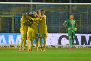 Frosinone-Varese, esultanza Frosinone