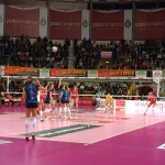 La UYBA si salva solo al tie-break contro Firenze. In Coppa Italia c’è Casalmaggiore