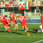 Il Varese si rilancia. Vittoria e sorpasso sul Crotone