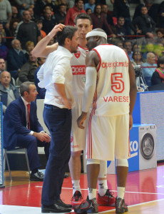 Openjobmetis Varese-Milano.Pozzecco, Rautins e Robinson