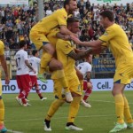 Carpi, festA rimandata. Scherzetto del Frosinone, caos in zona playoff e playout. Tutta la B.