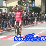 Allievi: A Lonate Ceppino trionfa Mazzoleni, bergamasco cresciuto sulle strade di Gimondi