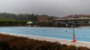 piscina moriggia gallarate pioggia