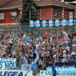La questura ingabbia i tifosi del Lecco allo Speroni