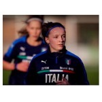 Sara Tamborini, attaccante azzurrina: “Il calcio femminile avanza. Grazie Azalee”