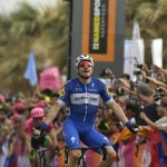 Giro d’Italia – Capolavoro di Viviani, la rosa passa sulle spalle di Dennis