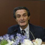Fontana dà speranza alla Regione: “Non crescono i contagi, siamo in discesa”