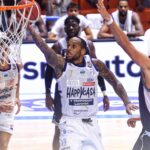 Serie A, 2^ giornata: Trieste espugna Sassari, l’ex Abass condanna Brescia, bene Milano