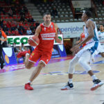 Varese perde il derby, Cantù vince a Masnago – FOTO