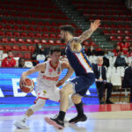 Varese suda per avere ragione di una Roma coriacea. 98-88 il finale