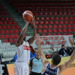 Pallacanestro Varese-Sassari 02