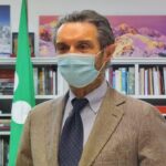 Ufficiale, lunedì la Lombardia sarà zona arancione. I ragazzi tornano a scuola