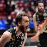 Playoff – Milano demolisce Venezia in gara-2