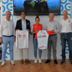Federica Cesarini alla Gran Fondo Tre Valli Varesine. La consegna della maglia ufficiale