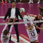 La UYBA chiude la regular season perdendo 3-2 a Cuneo. Ora testa ai playoff: domenica gara1 con Scandicci