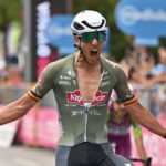 Giro d’Italia, 18^ tappa – La fuga beffa i velocisti: De Bondt regna a Treviso. Si ritira Joao Almeida, positivo al Covid