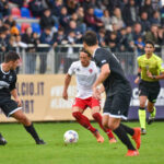 6^ – La Varesina vola e affonda il Varese, crisi Caronnese. Classifica cortissima: in tre al comando