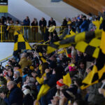 La febbre giallonera del sabato sera: Acinque Ice Arena già sold-out per Mastini-Caldaro