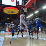 Le pagelle: Brown determinante, Owens continuo. Caruso troppo nervoso