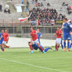 La vittoria che serviva: un autogol nel finale premia il Varese, Caratese ko 1-0