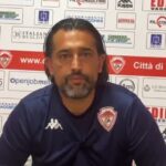 Porro: “Siamo in clima playout da una settimana: con la Caratese spirito da battaglia. Pastore? Da valutare”