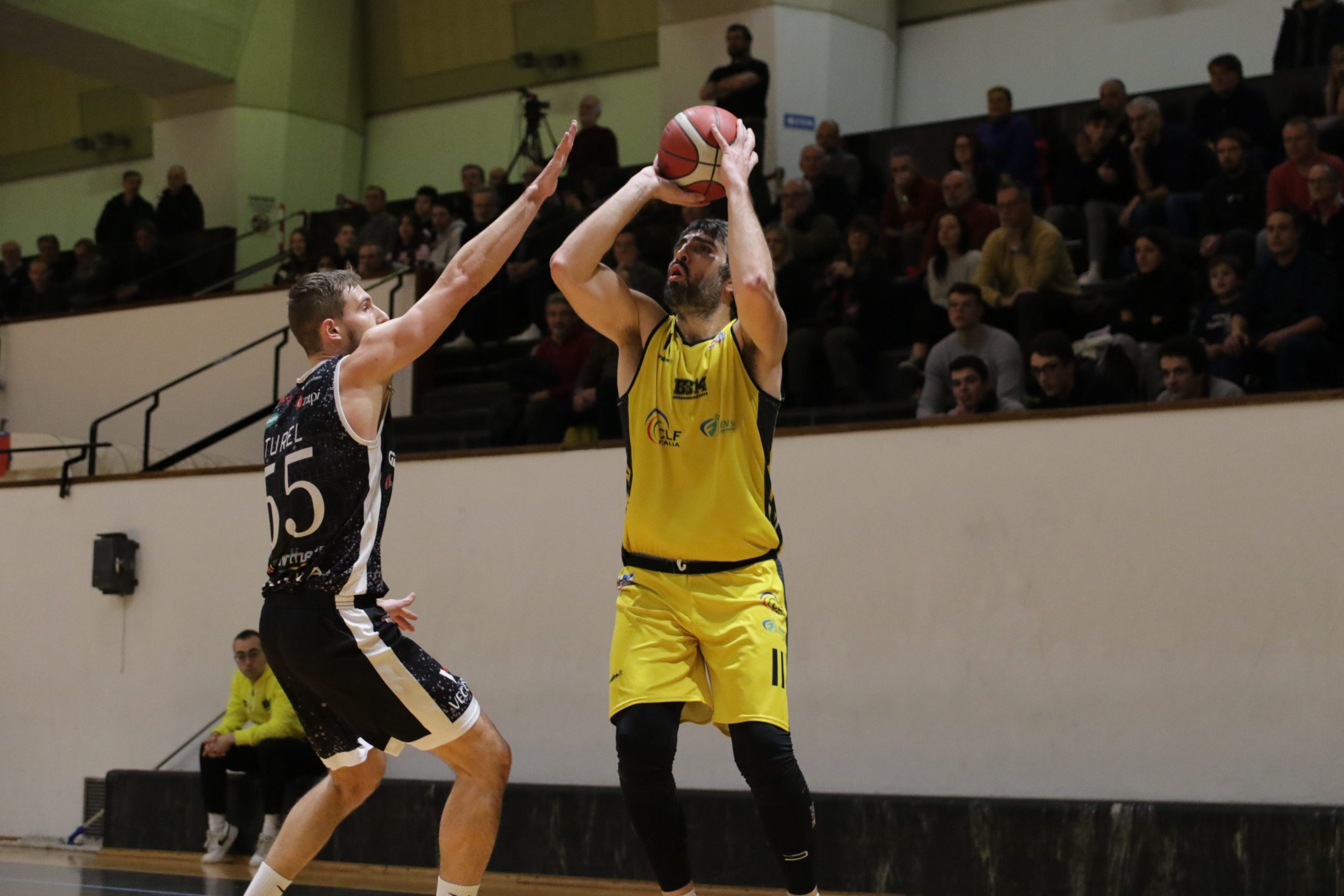 Basket mercato – Gazzada prova il colpo Genovese, ex Pallacanestro Varese
