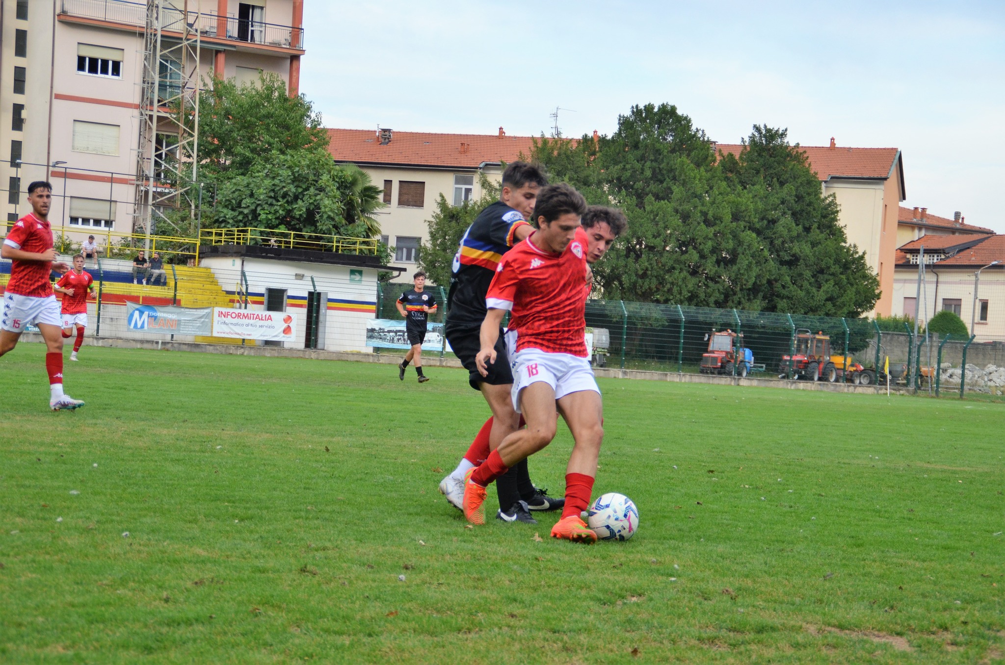 Attaccanti in arrivo per il Varese, un paio di tasselli per la Varesina. Colpaccio Sangiuliano