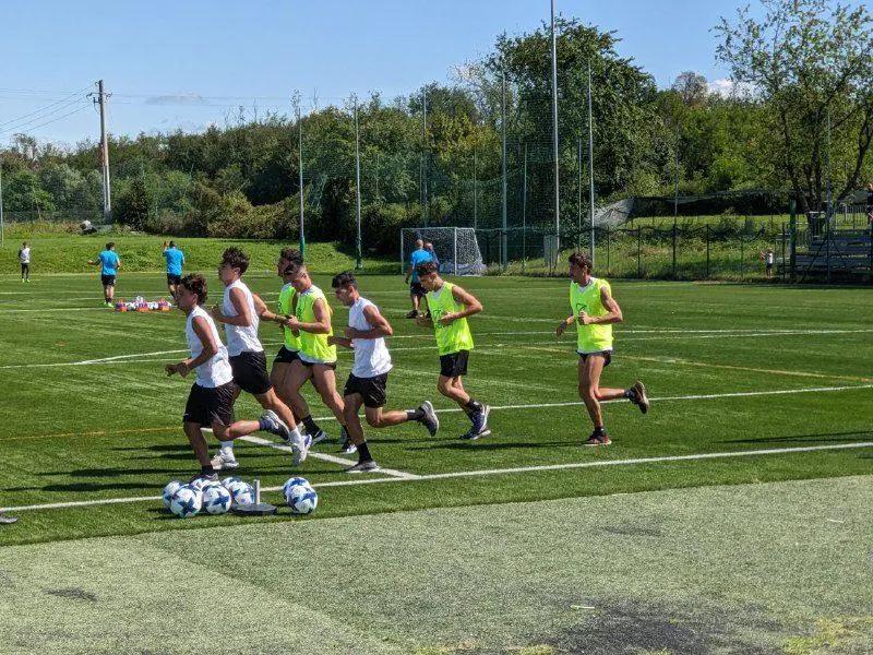 Saronno di nuovo in campo. Tricarico: “Bello ritrovarsi, la coesione è la nostra forza. Tanto ottimismo”