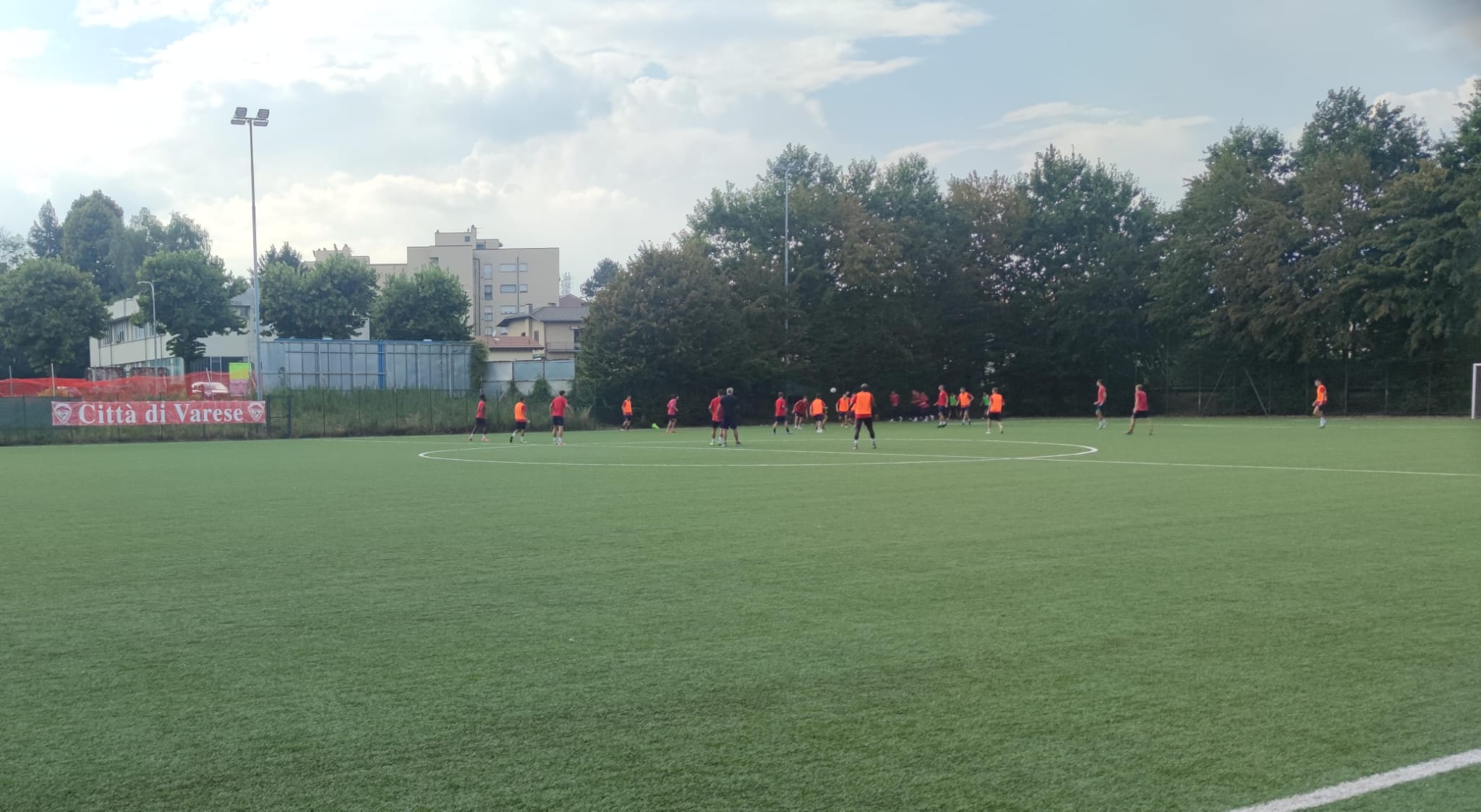 Il Varese torna a correre. Sabato la Pro Sesto, ogni giorno calciomercato