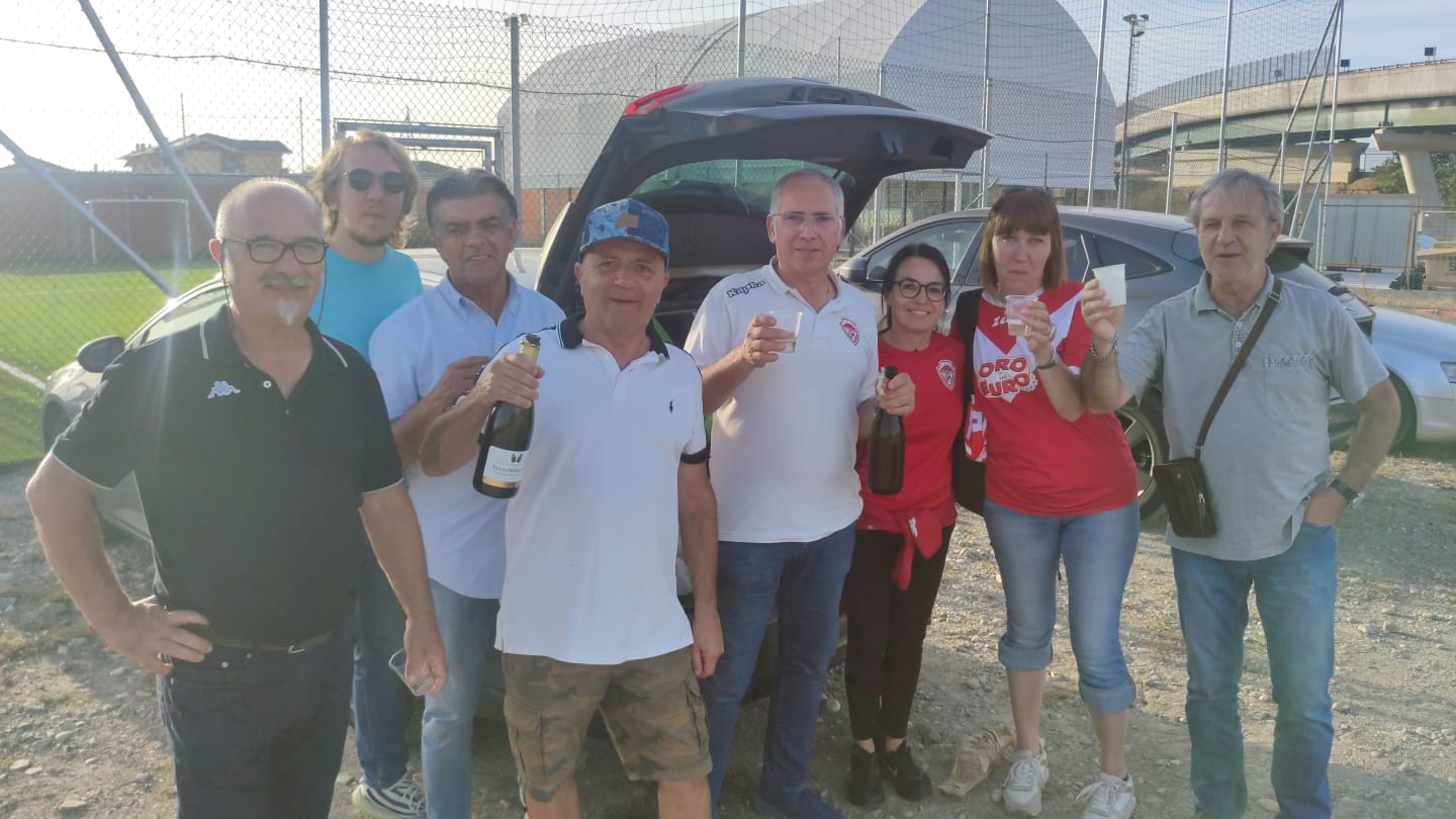 RG: Risate e Gol in Ticino. I tifosi brindano ad un pareggio d’oro per il Varese