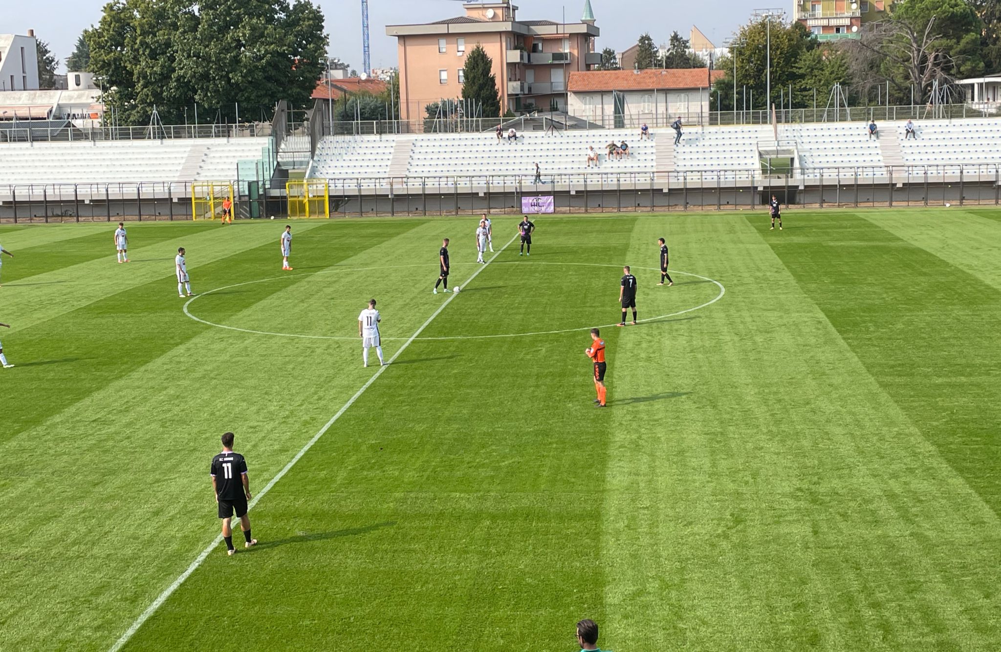 Il Legnano cade in casa: vince il Desenzano 0-1. Scudieri: “Sono affranto. I tifosi non mi hanno rispettato come persona”