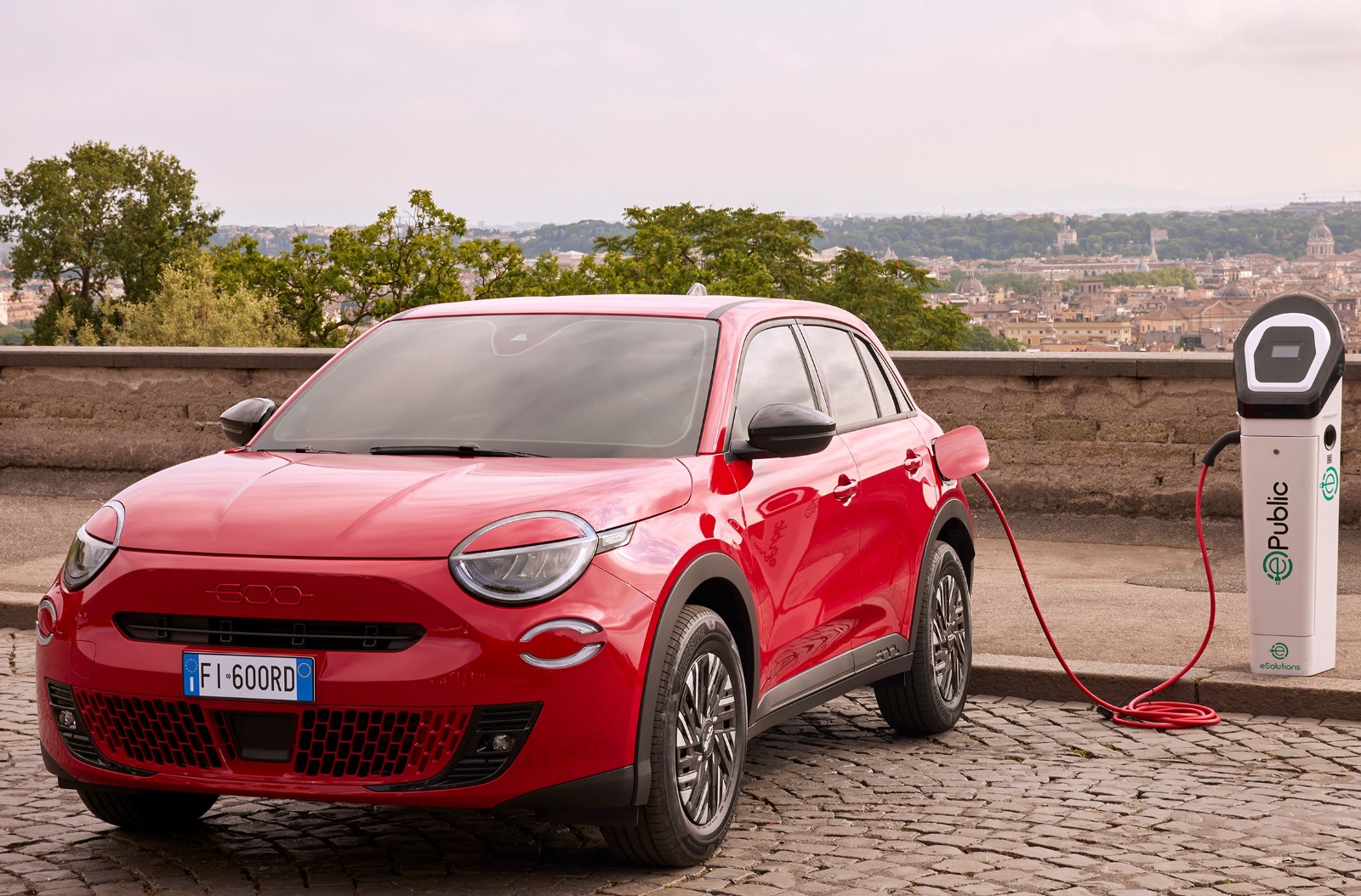 Nuova Fiat 600e: il ritorno elettrico di Fiat nel segmento B