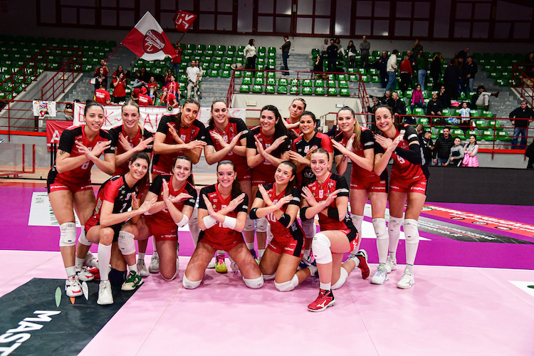 Futura Volley – Il girone di ritorno riparte con il sorriso: Albese ko 3-0