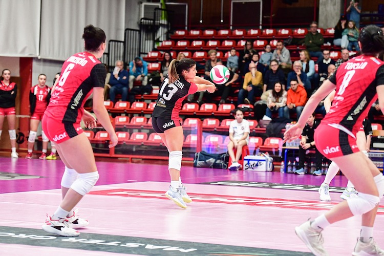 La Futura Volley fa visita a Pescara. Amadio: “Match pericoloso, servirà attenzione”