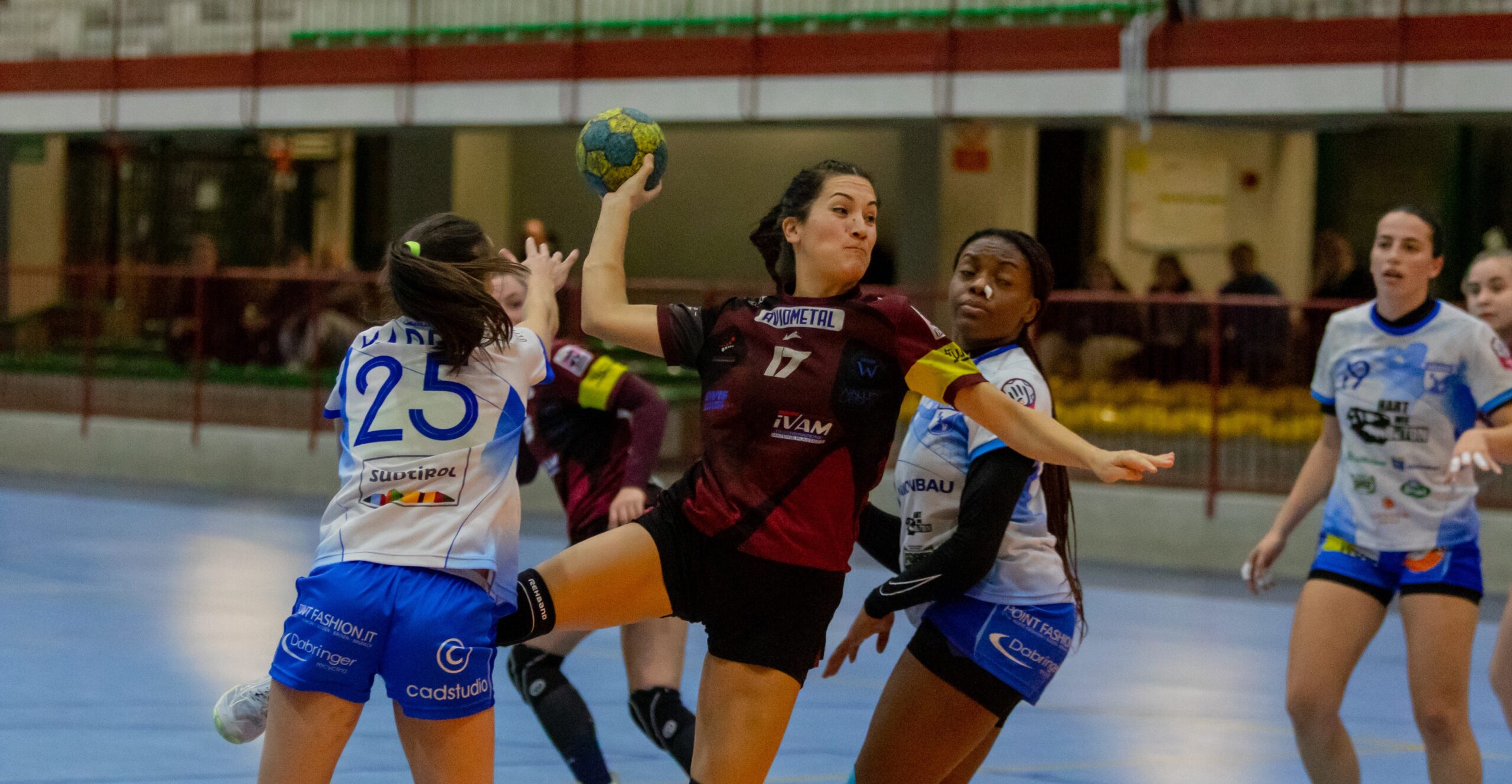 Pallamano Cassano Magnago – Una grande prova non basta all’A1 Femminile: vince Erice 25-21