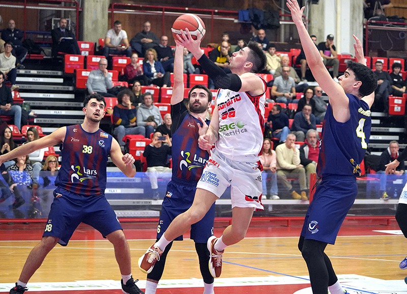 26^ B Nazionale – Legnano fa visita alla capolista Pielle Livorno. Piazza: “Proviamoci senza pressione”