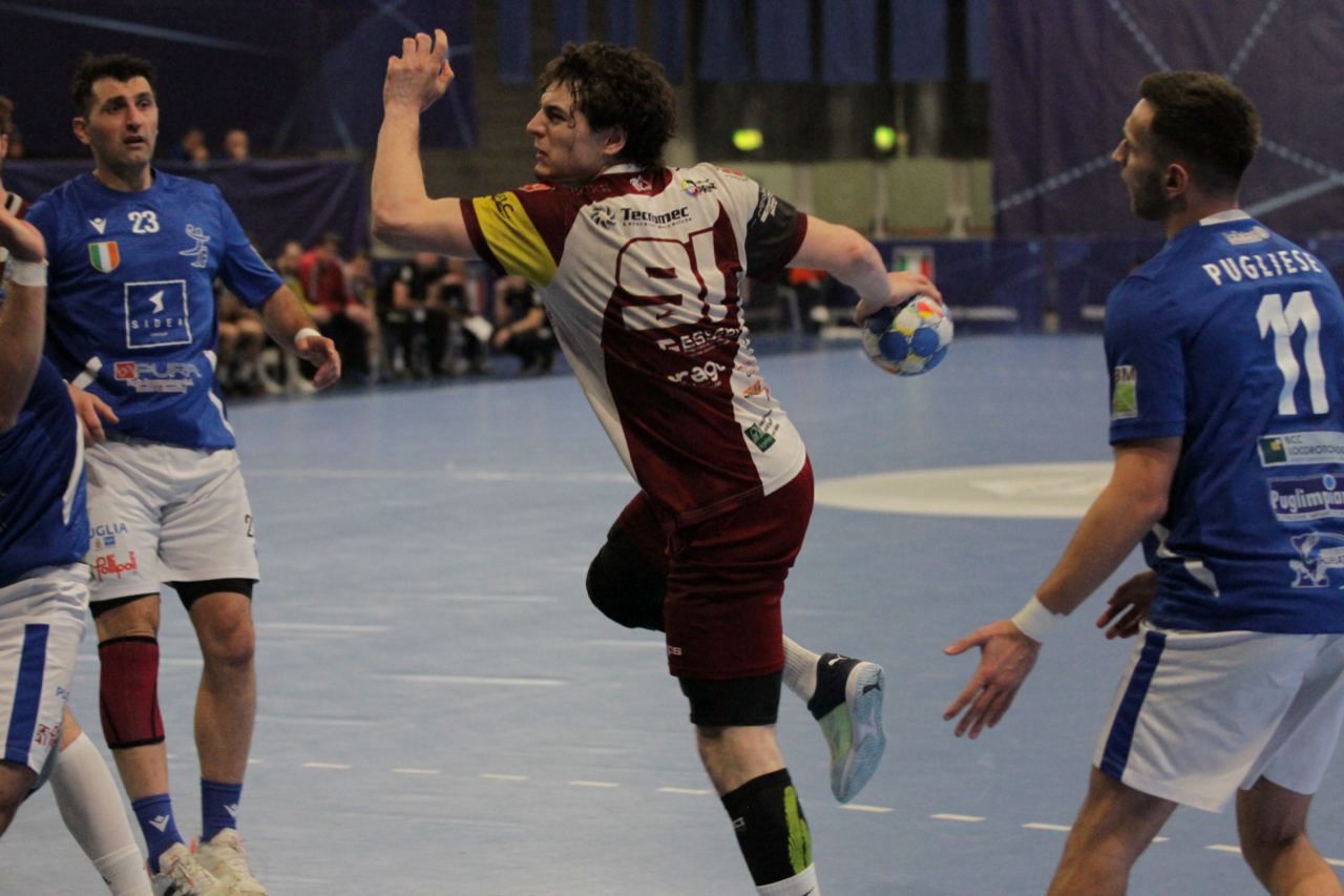 Moretti porta Cassano Magnago in semifinale di Coppa Italia: Fasano ko 26-25