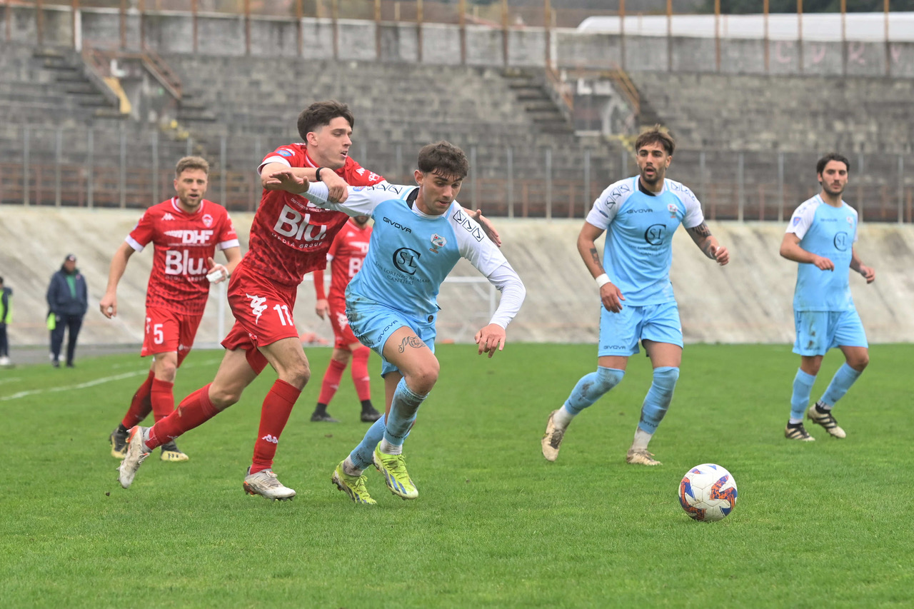 Magia di Zazzi al 91′: il Varese in dieci uomini vince 2-1 sulla Sanremese
