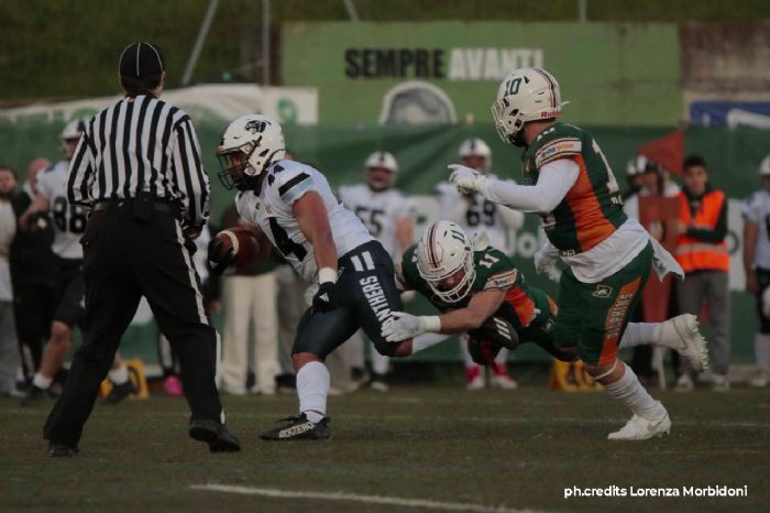 I Dolphins Ancona piegano i campioni in carica di Parma, conferme Guelfi e Rhinos. In IFL2 colpo Bengals Brescia