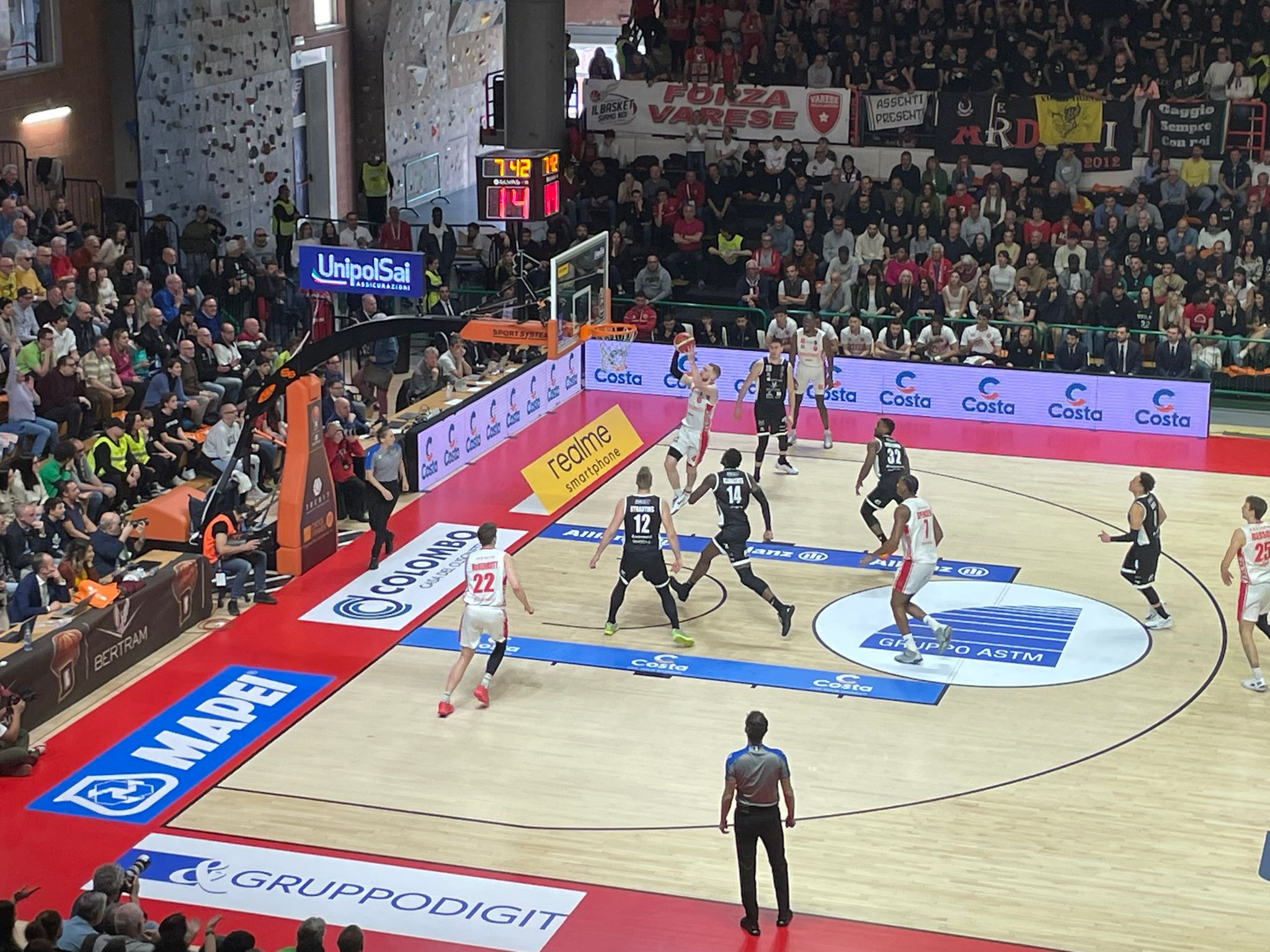 Le pagelle: Spencer drammatico, Ulaneo inconsistente. Besson assente ingiustificato