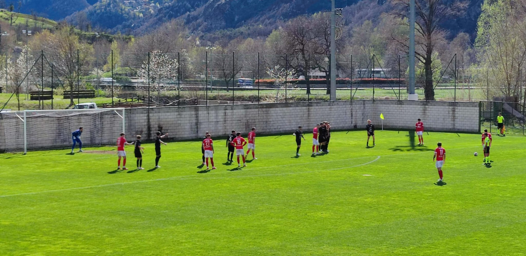 Doppia doccia gelata per il Varese: il Pont Donnaz pareggia 2-2 allo scadere